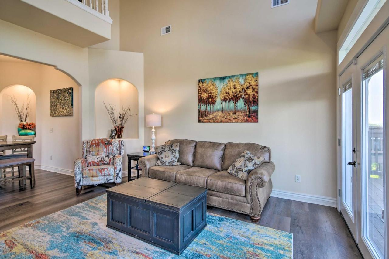Luxe Branson Retreat With Mtn Views And Pool Access! Apartment Exterior photo